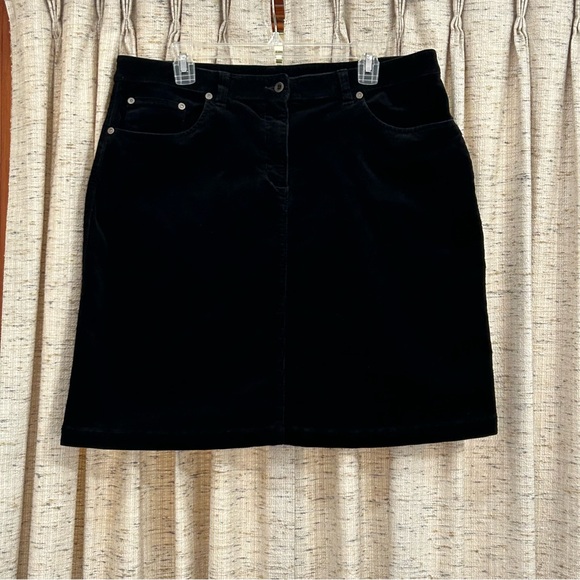 Woolrich Black Corduroy Skirt - 14 - Picture 1 of 6